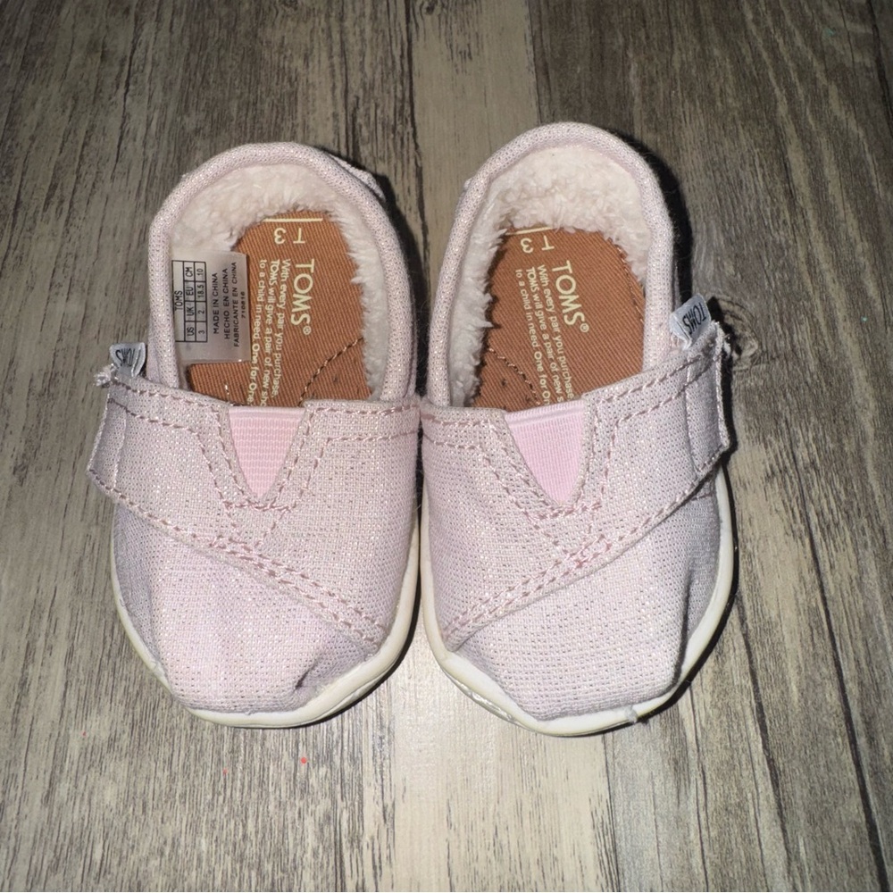 TOMS Light Pink Baby Shimmer Shoes - Picture 2 of 11